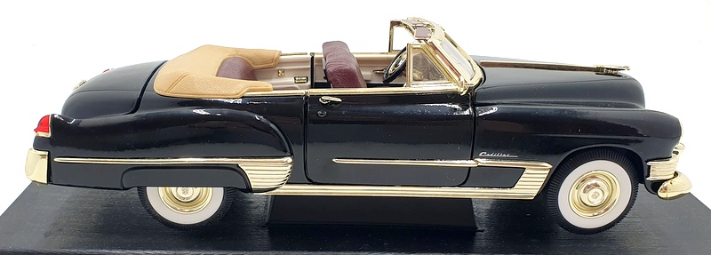 Road Legends 1/18 Scale 92307 - 1949 Cadillac Coupe DeVille