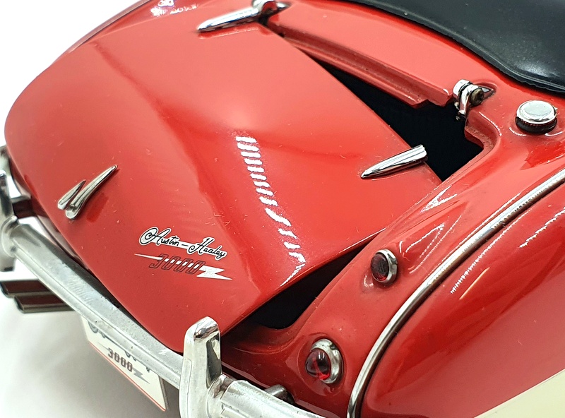 1/18 オートアート Autoart Austin Healey 1961 Austin Healey 3000 Mark I 1:18 AutoArt - YouTube