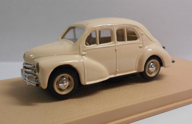 Eligor 1/43 Scale Diecast Model 1106 RENAULT 4 CV BERLINE 1954 CREAM