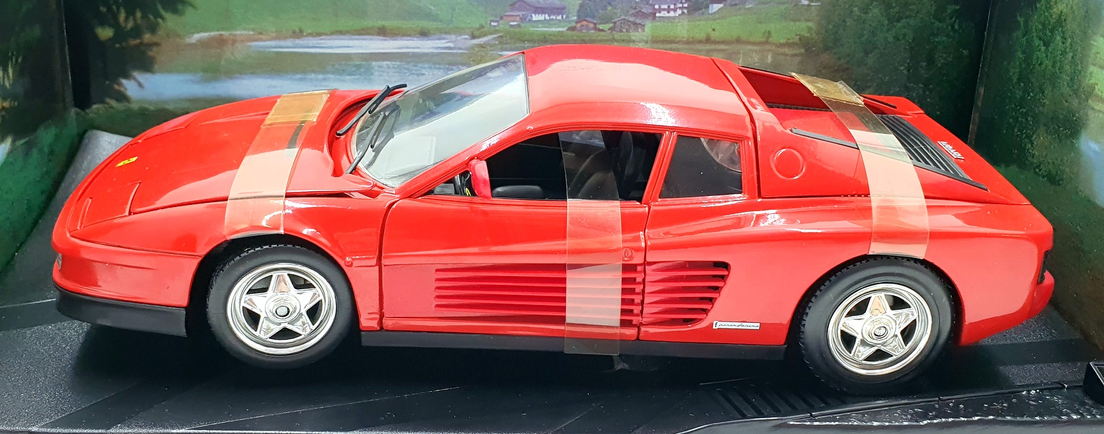 1/18 Hotwheels 1984' Ferrari 288 GTO (Red） 箱なし 同梱不可