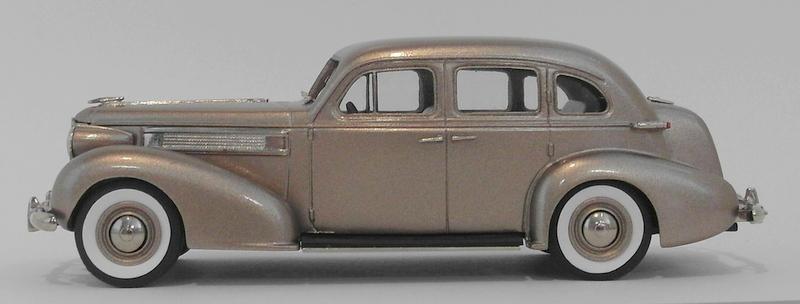 Brooklin 1/43 Scale BRK156 - 1937 Oldsmobile L-37 Touring Sedan Tulipwood Brown