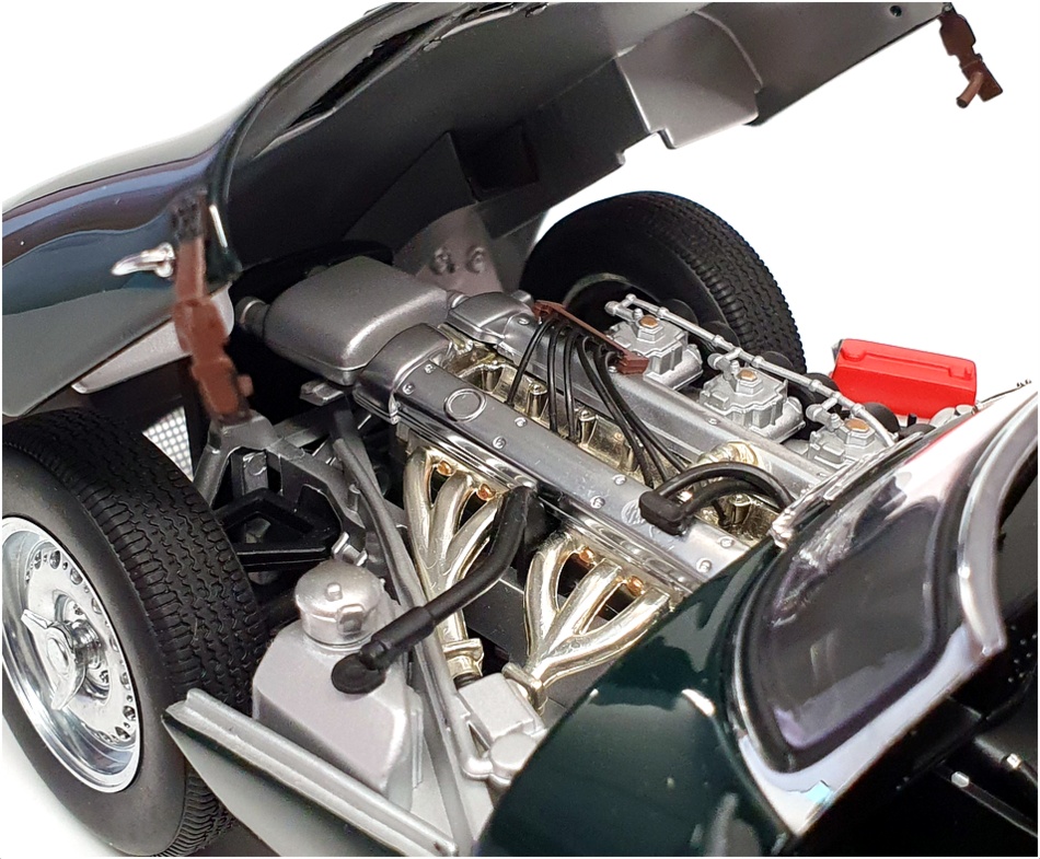Autoart 1/18 Scale 73526 - Jaguar XK-SS Steve McQueen 1956 - Green