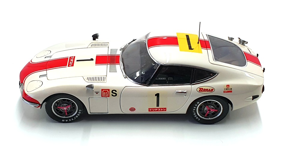 Autoart 1/18 Scale 86715 - Toyota 2000 GT #1 24Hrs Fuji 1967