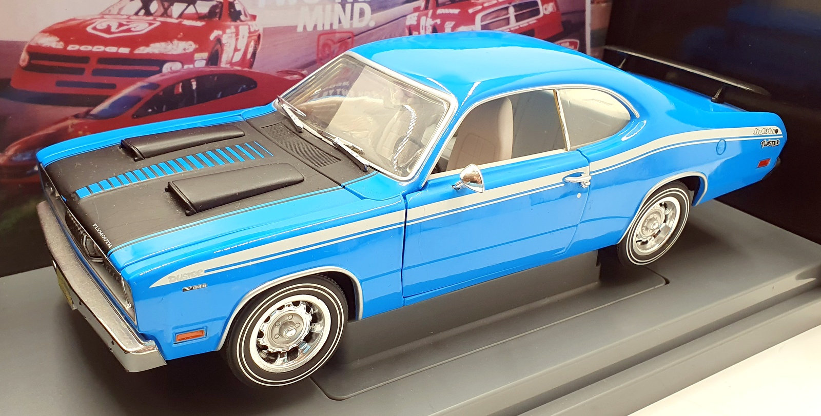 Ertl 1/18 Scale 29330P - 1971 Plymouth Duster Campbell Collection
