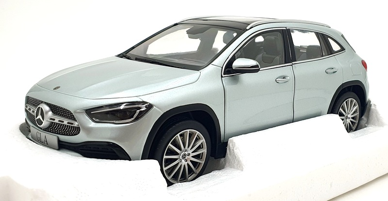 Z Models 1/18 Scale B6 696 1036 - Mercedes-Benz GLA - Silver | eBay