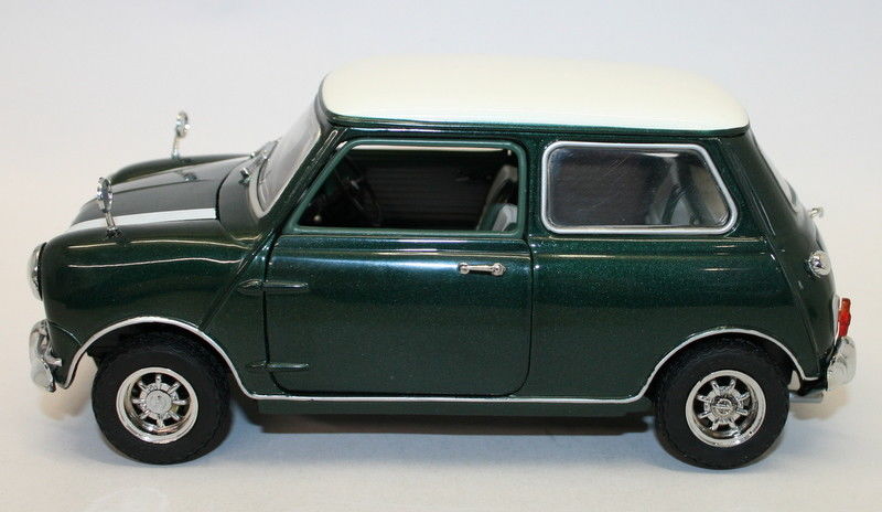 自動車 Corgi Mini Cooper Saloon 1/18 Corgi 1/18 Scale Metal Model Car 99595 - Morris Mini Cooper