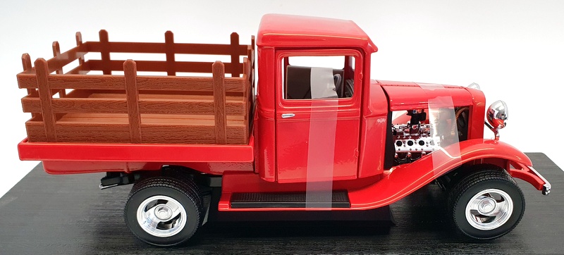 Ford Pick Up 1934 – Yatming Road Legends – Echelle 1/18 – Custom Blanc