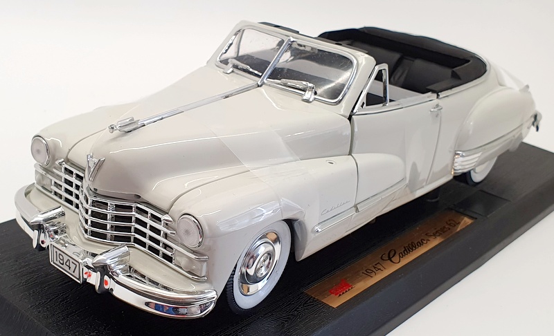 ＡＮＳＯＮ　1947　キャデラック　シリーズ　62 箱付き Anson 1/18 Scale Model Car 30335 - 1947 Cadillac Series 62