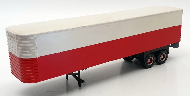 Lion Car 1/50 Scale - Mat110  - Hand Painted Red & White Truck & Trailer