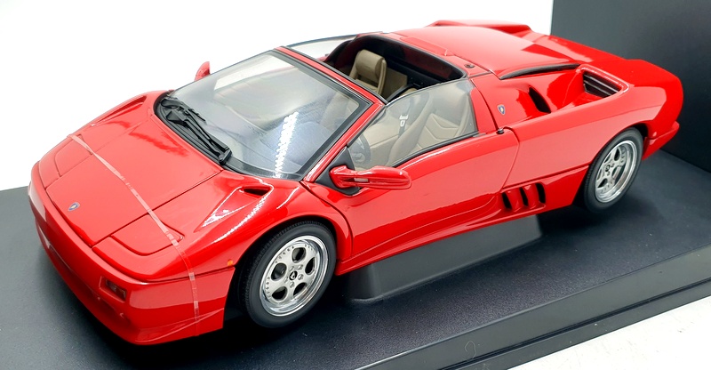 AUTOart ランボルギーニ・ディアブロ 1/18 AUTOart 1/18 ランボルギーニ ディアブロ SV-R （SUPERFLY YELLO