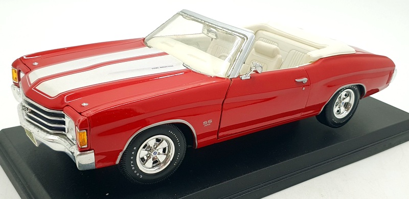 Maisto 1/18 Scale Diecast 31892 1972 Chevrolet Chevelle SS454