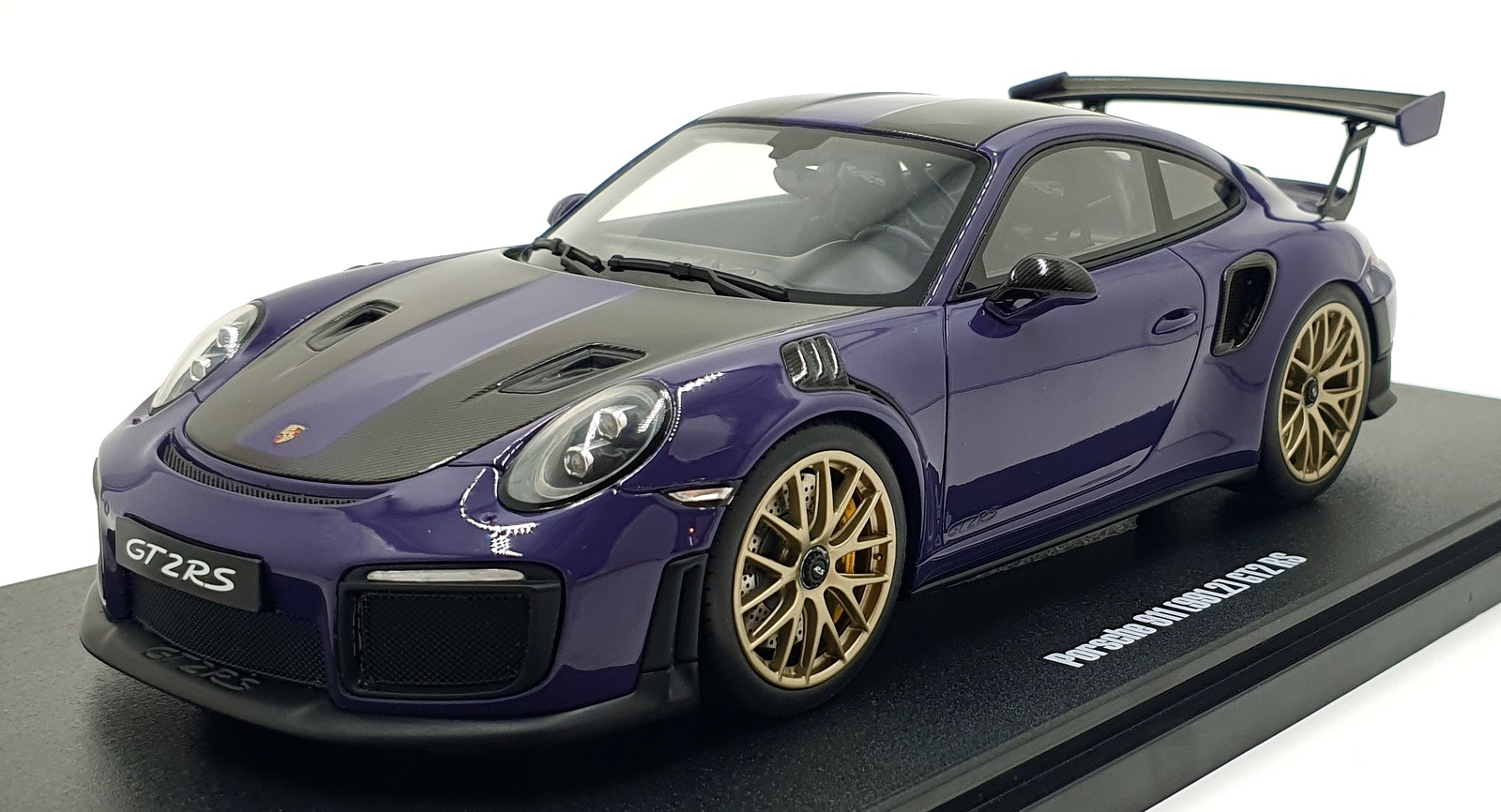 GT Spirit 1/18 Scale Resin GT926 - Porsche 911 (991.2) GT2 RS
