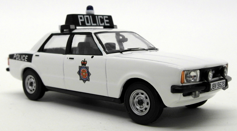 Vanguards 1/43 Scale VA11904 - Ford Cortina MkIV 2.0S Lancashire Police - White Vanguards 1/43 Scale VA11904 - Ford Cortina MkIV 2.0S Lancashire Police - White