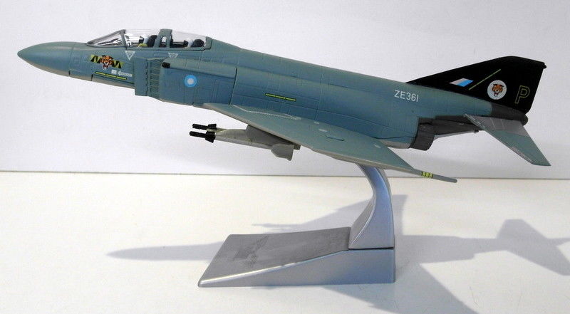 Corgi 1/72 Scale Diecast AA33202 McDonnell F-4J Phantom F. MK3 ZE361 ...