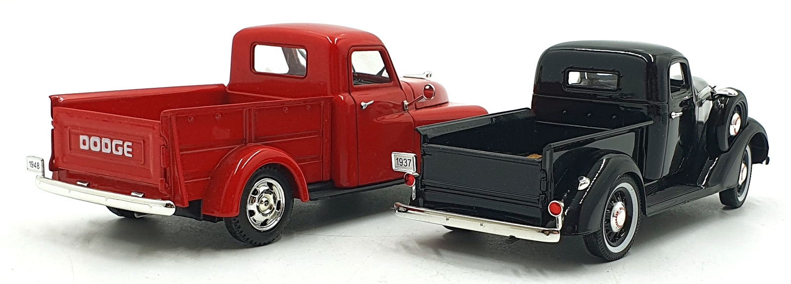 National Motor MM 1/32 Scale VTY12 - 1937 Studebaker Pickup 1948 Dodge Pickup