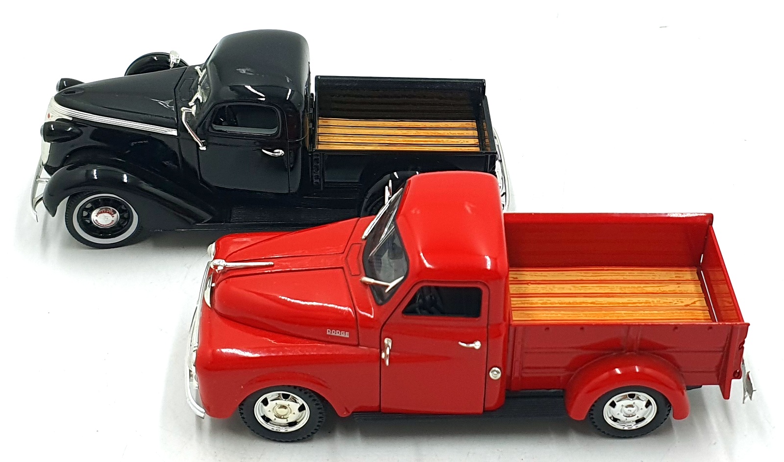 National Motor MM 1/32 Scale VTY12 - 1937 Studebaker Pickup 1948 Dodge Pickup