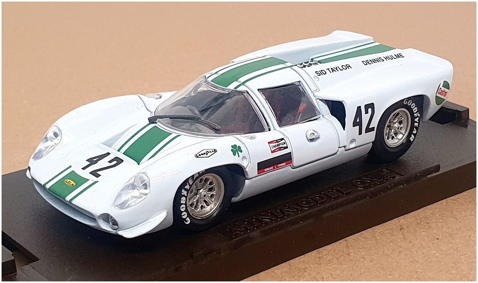 La Mini Miniera 1/43 Scale LT42B - Lola T70 MkIII #42 RAC Tourist Trophy 1968