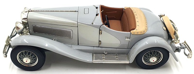 1935 Duesenberg SSJ Ertl 1:18 diecast Model Blue over Silver Tu-Tone