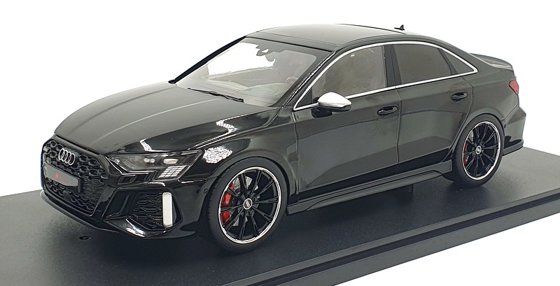 IXO Models 1/18 Scale Diecast 18003 - 2022 Audi RS3 Limousine
