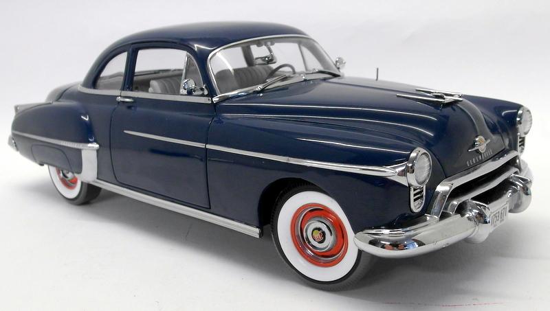 Ertl 1/18 Scale Diecast 33765 - 1950 Oldsmobile 88 - Dark Blue Ertl 1/18 Scale Diecast 33765 - 1950 Oldsmobile 88 - Dark Blue