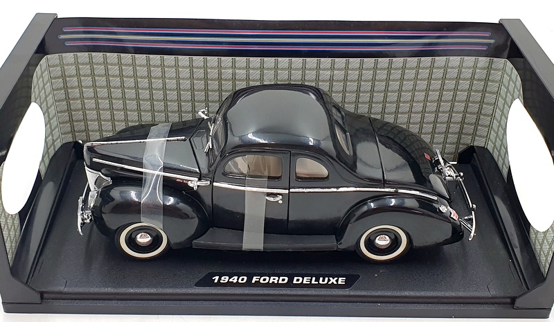 Eagles Race 1:18 1940 Ford Deluxe Coupe, Metallic Gray