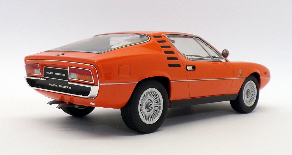 KK Scale 1/18 Scale KKDC180383 - 1970 Alfa Romeo Montreal - Orange