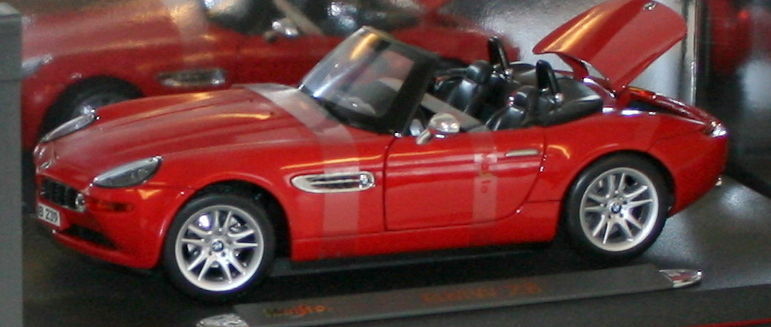マイスト　BMW Z8 BMW Z8 Diecast Car Model 1/24 Black Die Cast Car Model by