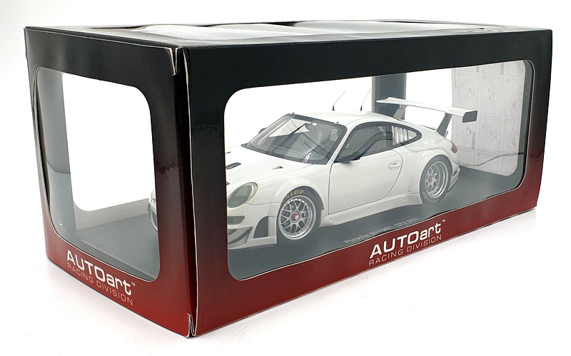Autoart 1/18 Scale Diecast 80973 Porsche 911 (997) GT3 RSR 2009