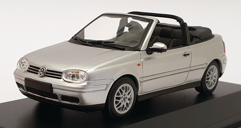 Maxichamps 1/43 Scale 940 058331 - 1998 Volkswagen Golf IV Cabrio - Silver