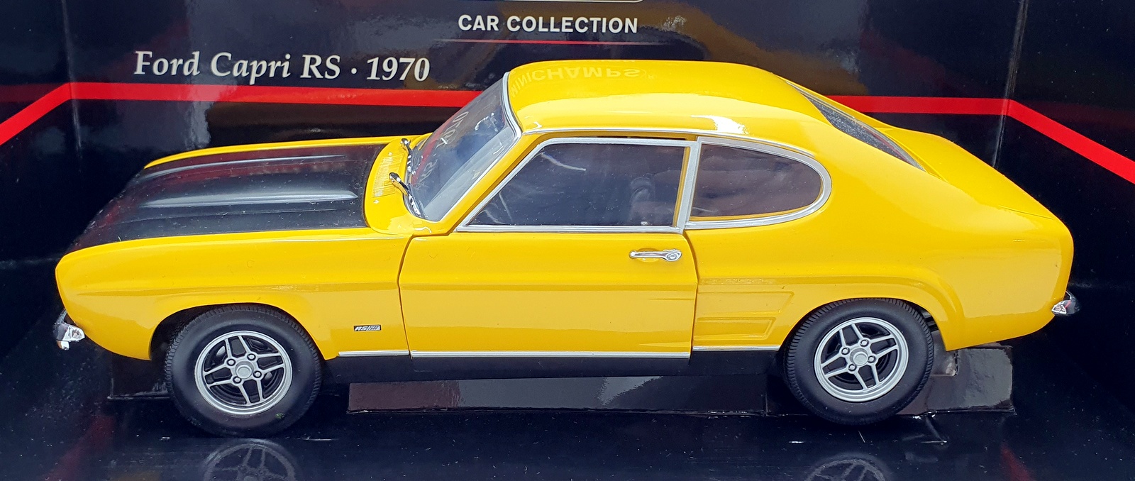 Minichamps 1/18 Scale 150 089070 - '70 Ford Capri RS 2600 - Yellow/Black