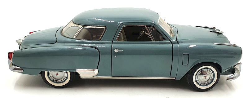 Trademark Models 1/18 Scale Diecast DC29722L - 1950 Bullet Nose Studebaker Blue Trademark Models 1/18 Scale Diecast DC29722L - 1950 Bullet Nose Studebaker Blue