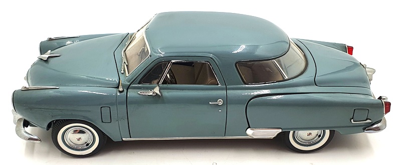 Trademark Models 1/18 Scale Diecast DC29722L - 1950 Bullet Nose Studebaker Blue