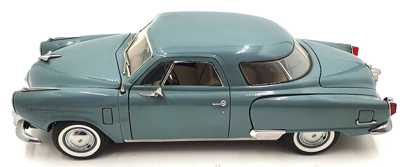 Trademark Models 1/18 Scale Diecast DC29722L - 1950 Bullet Nose Studebaker Blue Trademark Models 1/18 Scale Diecast DC29722L - 1950 Bullet Nose Studebaker Blue