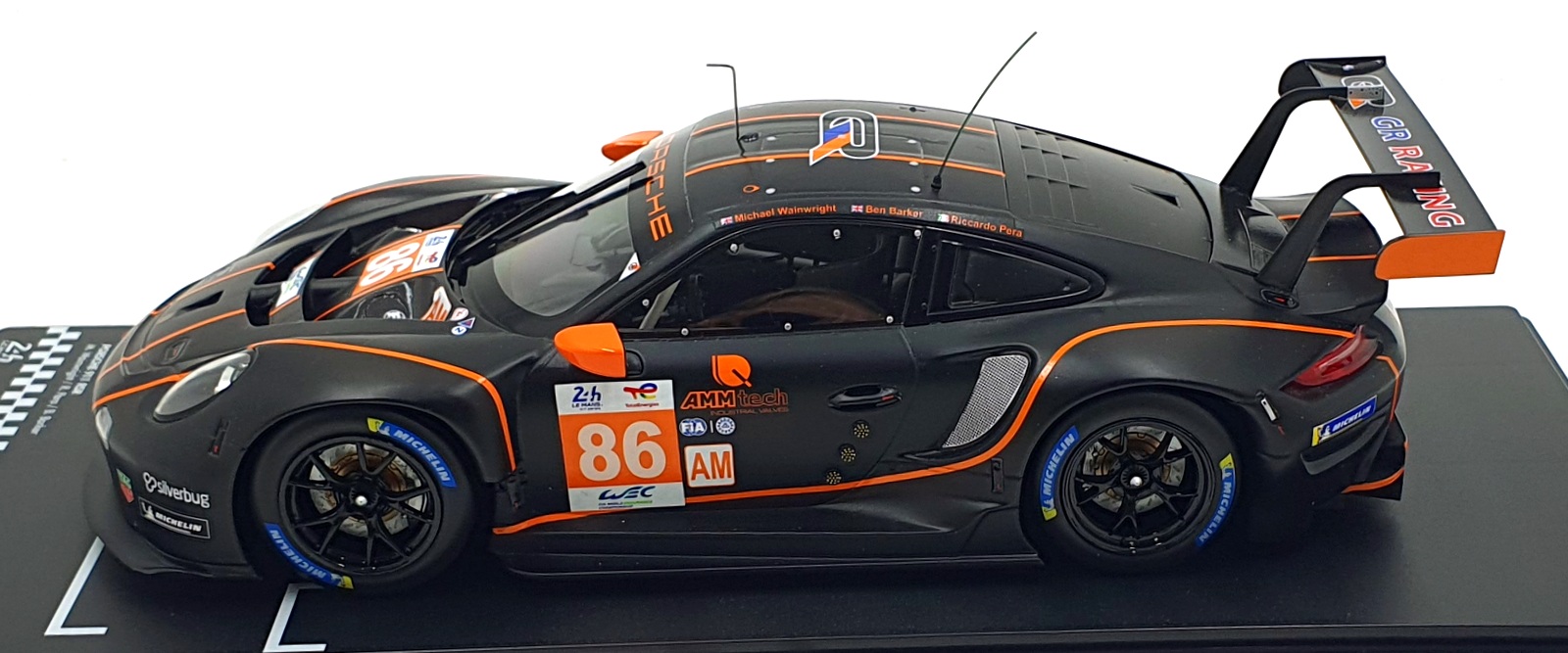 IXO 1/18 Scale Diecast LEGT18-23020 - Porsche 911 RSR #86 24H LM 2022