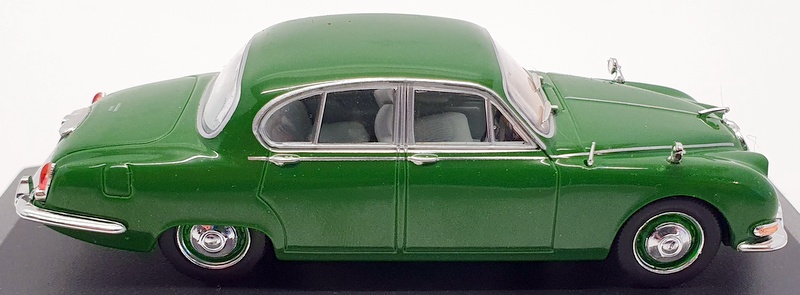 Atlas Editions 1/43 Scale 4 641 125 - Jaguar S Type - Green Atlas Editions 1/43 Scale 4 641 125 - Jaguar S Type - Green
