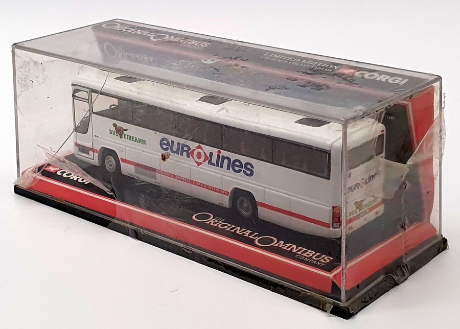 Corgi 1/76 Scale 43304 - Plaxton Premier - Eurolines R871 London