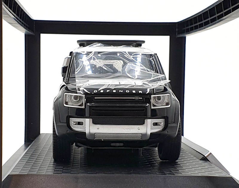 QY Toys 1/24 Scale Diecast Q2002A - Land Rover Defender 110