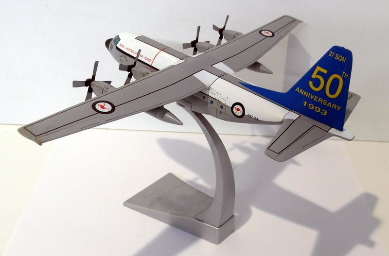 Corgi 1/144 Scale Diecast AA31303 Lockheed C-130E Hercules Royal Australian AF Corgi 1/144 Scale Diecast AA31303 Lockheed C-130E Hercules Royal Australian AF
