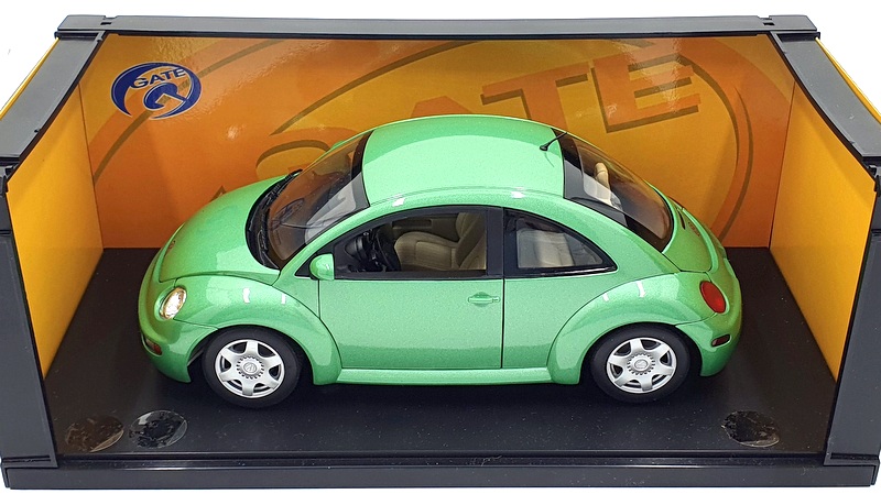 Gate 1/18 Scale Diecast 01032 - VW New Beetle Coupe 1998 - Green