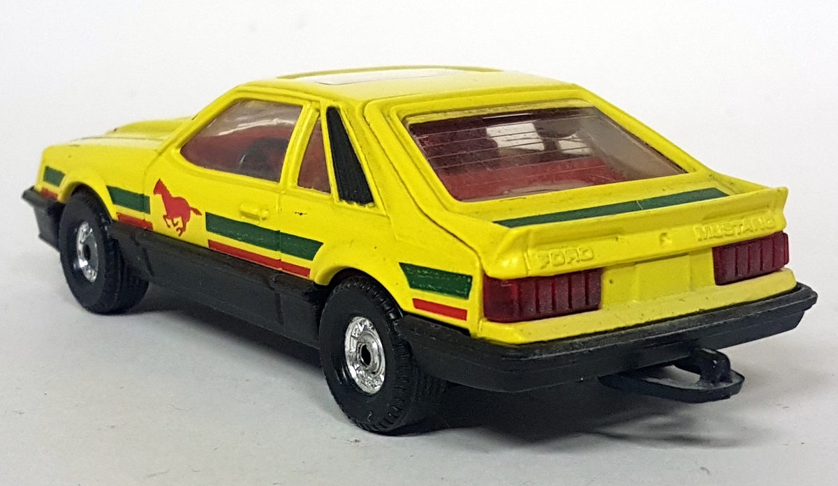 Corgi Vintage Diecast JCHome20 - Ford Cobra Mustang Yellow