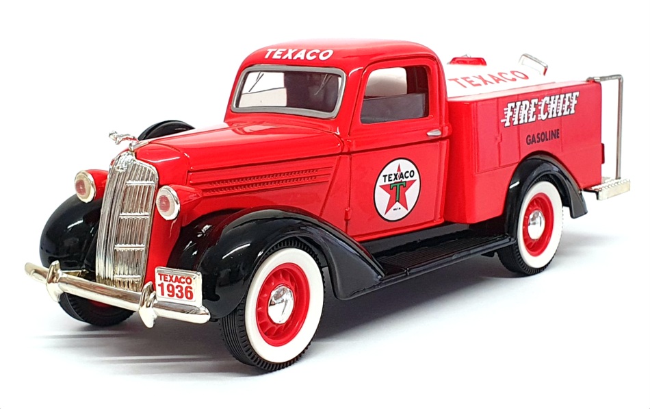 Liberty Speccast 1/25 Scale 72060 - 1936 Dodge Fire Chief Tanker 