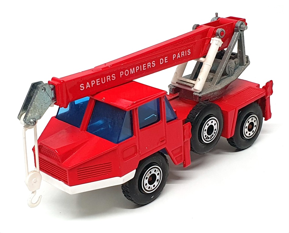 Solido 14cm Long 3102 - Grue Richier Fire Recovery Truck Paris - Red