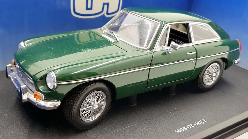 何でも揃う Scale 1/18 Hobbies Universal 4453 Cylinder 4 Mk1 GT MGB – ミニカー