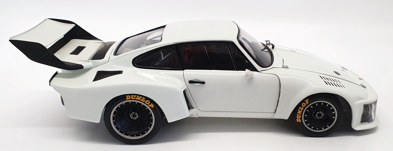 Exoto 1/18 Scale Diecast 18100 - 1976 Porsche 935 White Works Prototype