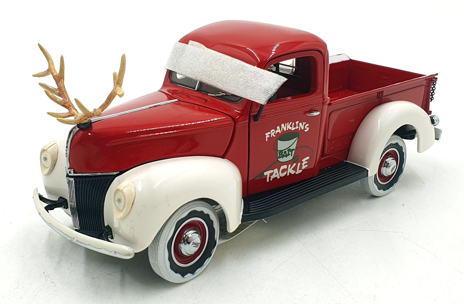 Franklin Mint 1/24 Scale B11YQ20 - 1999 Christmas Truck 1940 Ford