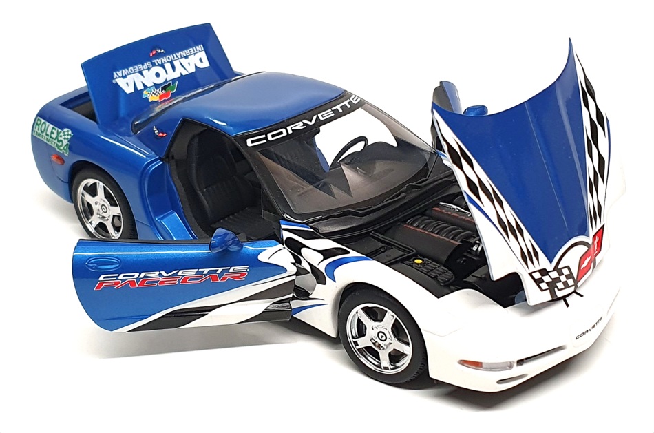 UT Models 1/18 Scale 91123G - Chevrolet Corvette Daytona International Speedway