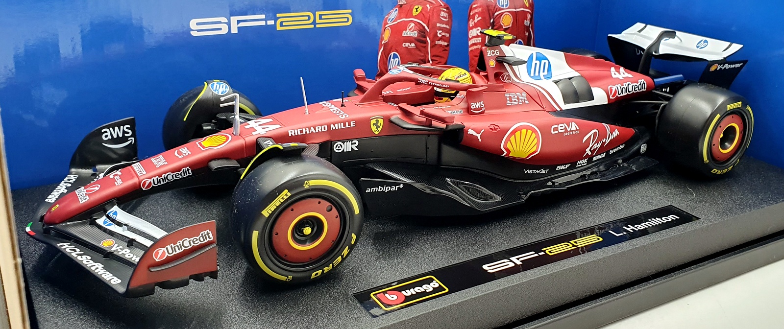 Burago 1/18 Scale Diecast 18-16816 - Ferrari SF-25 L.Hamilton #44 F1 Burago 1/18 Scale Diecast 18-16816 - Ferrari SF-25 L.Hamilton #44 F1