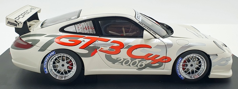 Autoart 1/18 Scale Diecast 80681 Porsche 911 997 GT3 Cup 2006 Deutschland Livery