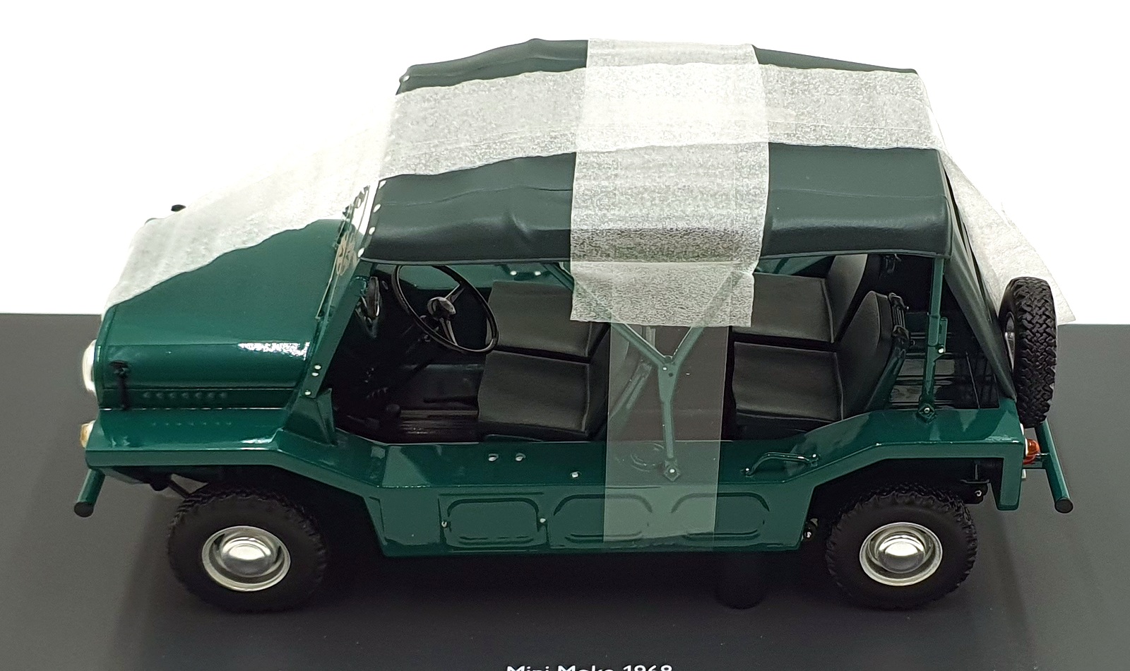 Schuco 1/18 Scale Diecast 18U00167 - 1968 Mini Moke - Green Schuco 1/18 Scale Diecast 18U00167 - 1968 Mini Moke - Green