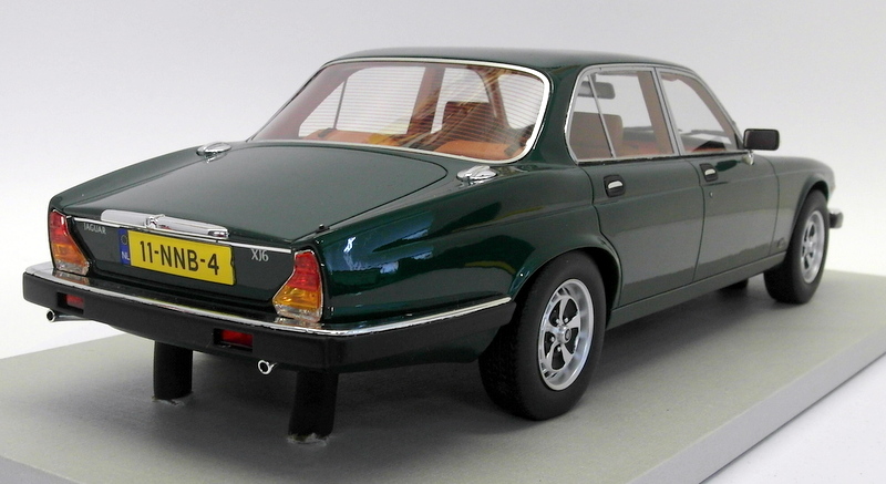 LS Collectibles 1/18 Scale Resin - LS025A Jaguar XJ6 1982 Green